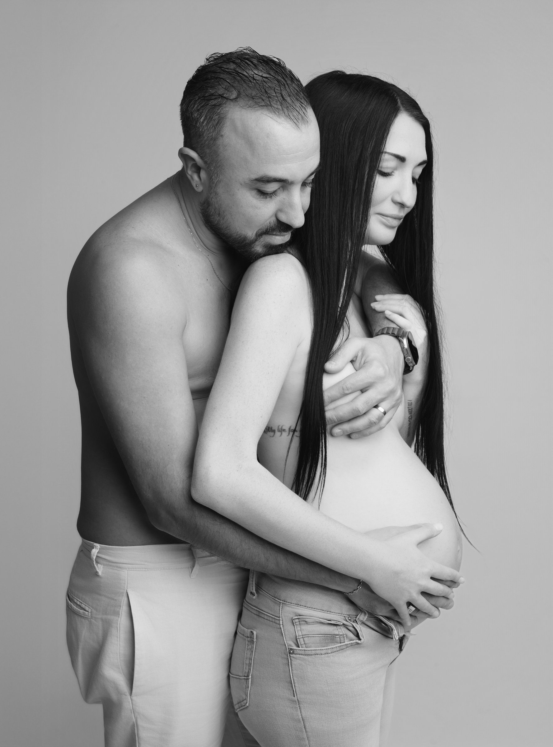Séance photo grossesse en extérieur à Bourg-en-Bresse